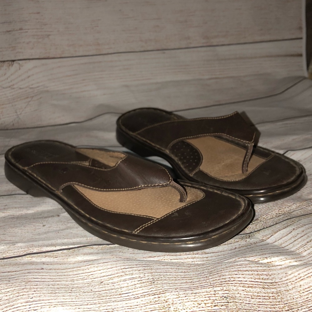 Women’s Born sandals size 10